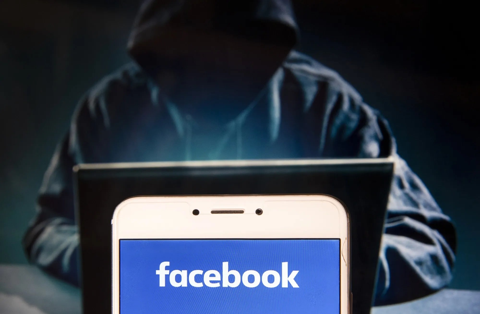 Timpul în care trăim a adus o creștere alarmantă a campaniilor de phishing, iar metodele folosite pentru a compromite conturile de Facebook sunt mai sofisticate ca niciodată