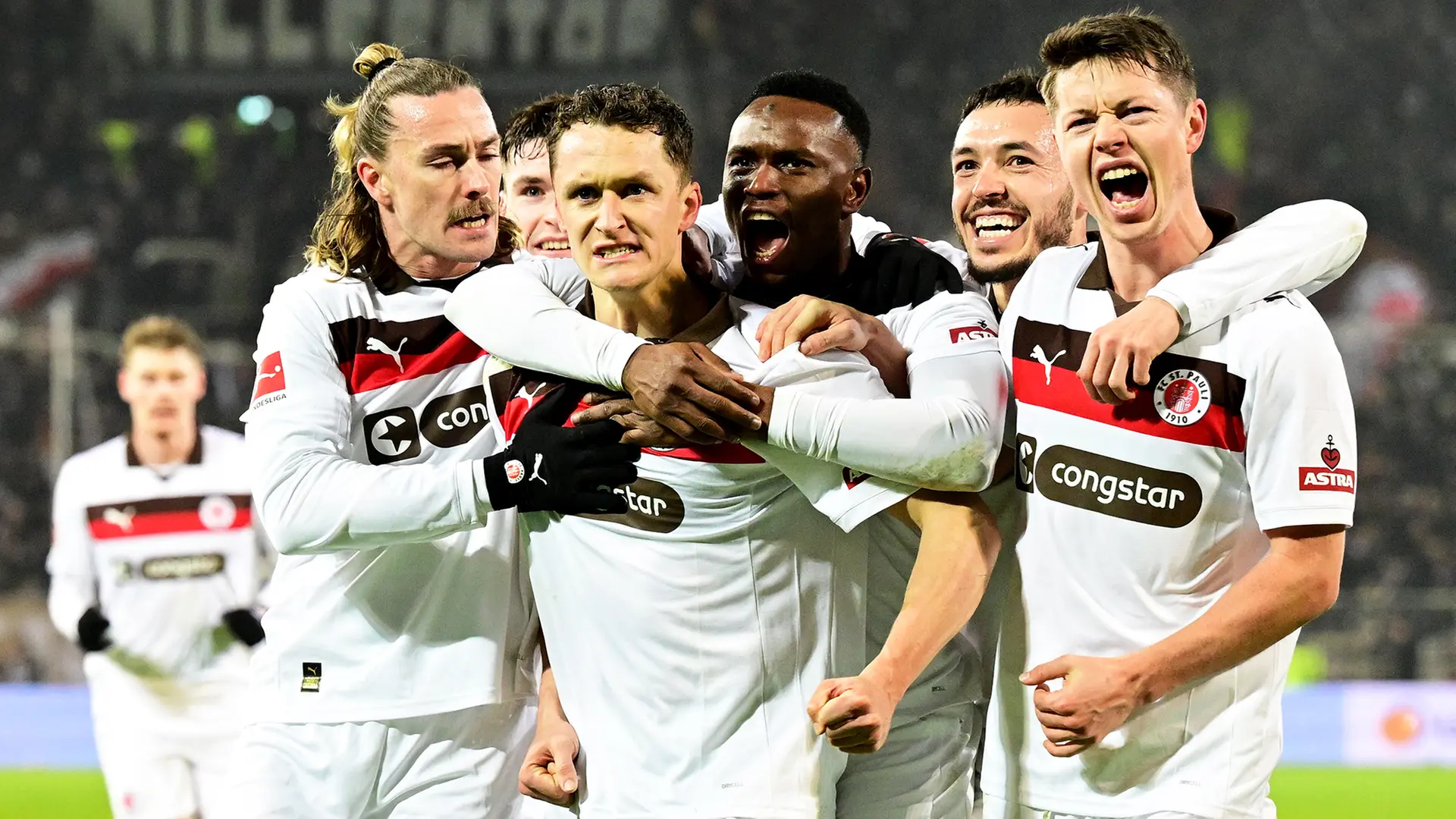 FC St. Pauli smulge un punct în ultimele momente cu Leipzig