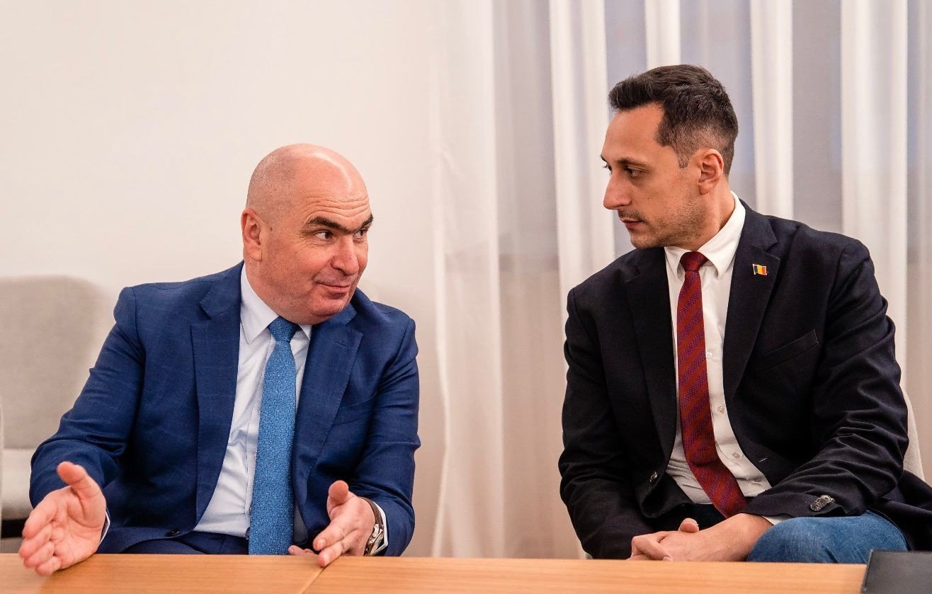 Vlad Gheorghe, fost europarlamentar USR și lider al partidului DREPT, va prelua în curând un post strategic în guvern, fiind numit consilier personal al premierului Ilie Bolojan