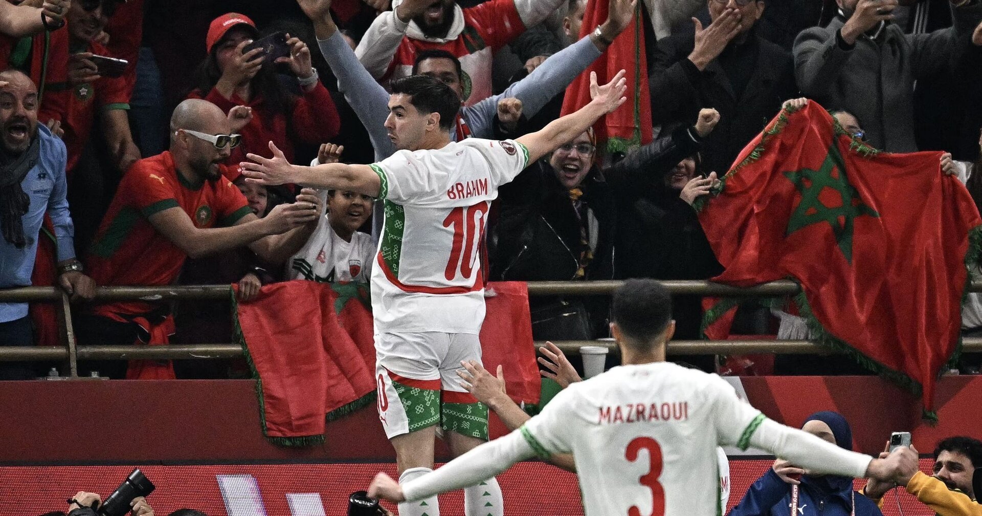 Maroc și Senegal în semifinale la Cupa Africii Maroc și Senegal sunt cele două echipe care s-au calificat în semifinale la Cupa Africii, după ce au reușit să treacă cu brio de adversarii lor în sferturi