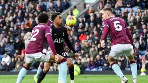 Premier League, transferul lui Moruțan și Ligue 1, discutate la Play On Sport