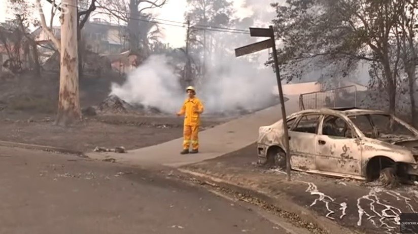 Australalia intră oficial în stare de catastrofă, în eforturile disperate de a face față valului devastator de incendii care amenință comunitățile și ecosistemele din sud-estul țării