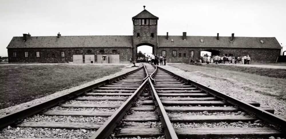 instagram-zdjecia-auschwitz-birkenau-1180×541-1-1000×485.jpg