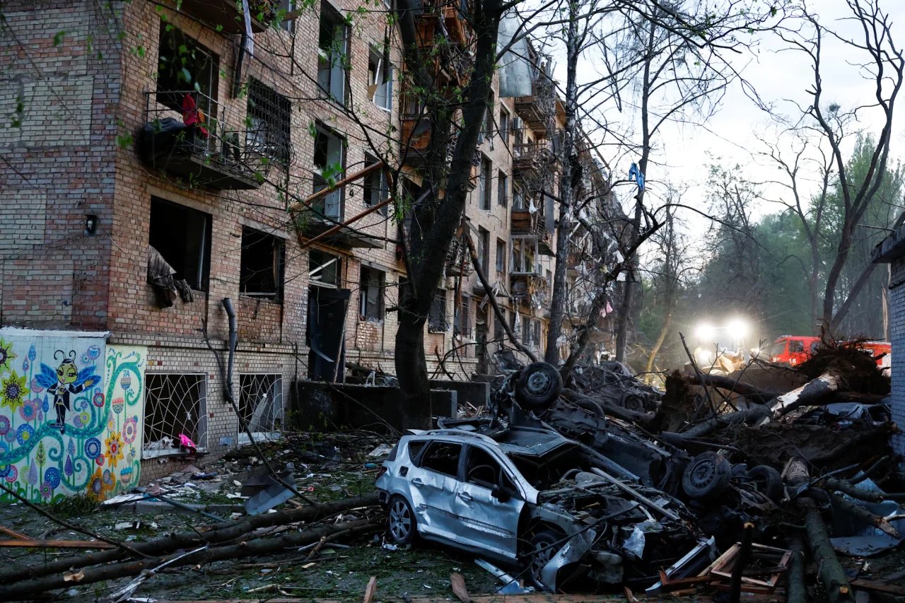 Kievul se confruntă cu o criză energetică după un nou atac rusesc Capitala Ucrainei, Kiev, se confruntă cu o criză energetică majoră, după ce un nou atac al Rusiei a deteriorat infrastructura critică