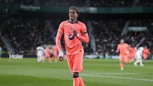 Barcelona învinge Elche și se menține lider în La Liga; Lamine Yamal strălucește din nou