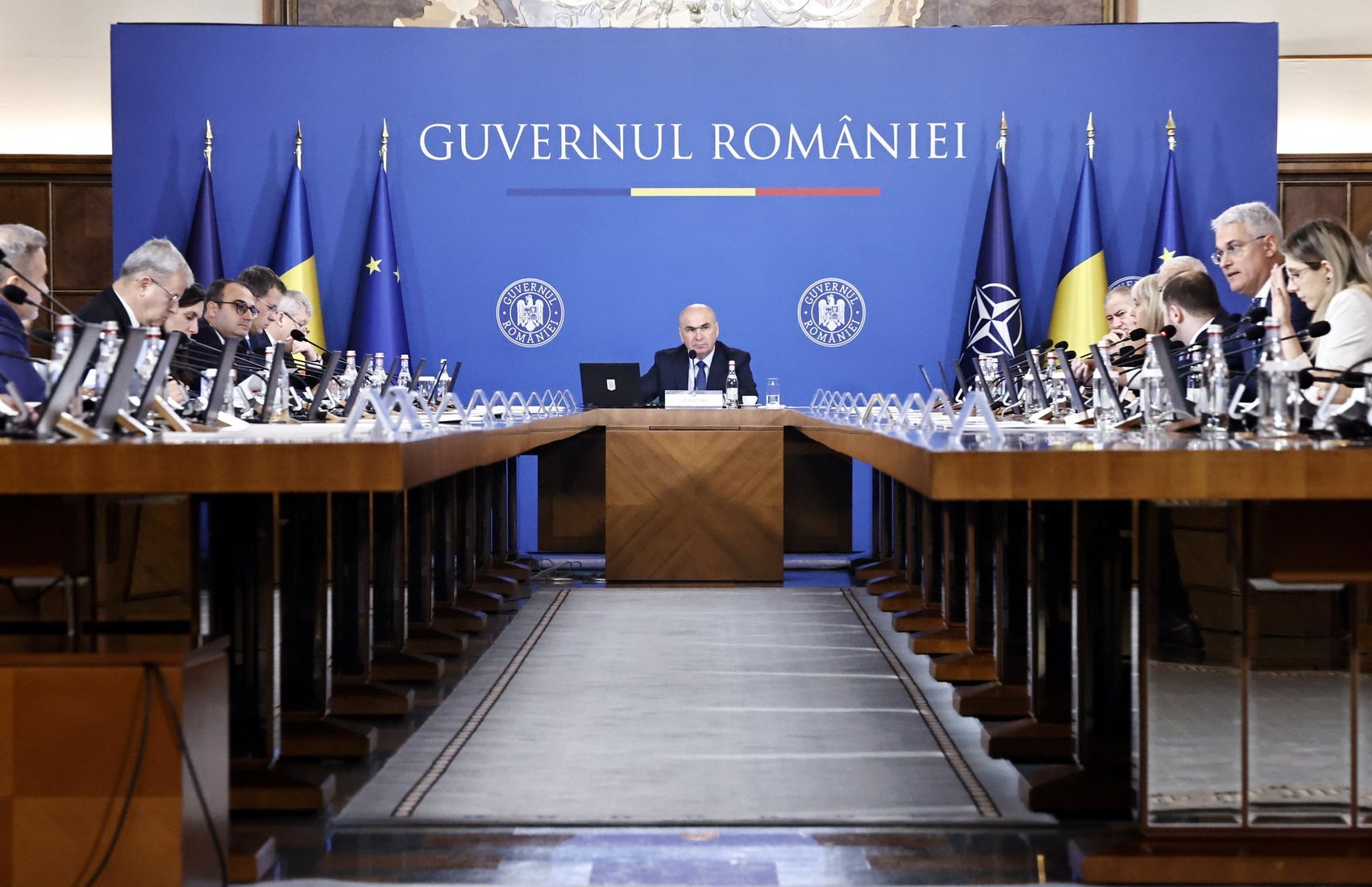 Conflicte interne în PNL: Hubert Thuma critică deciziile Guvernului Bolojan Liberalul Hubert Thuma, președintele Consiliului Județean Ilfov, a ieșit la rampă cu acuzații severe la adresa Guvernului condus de Ilie Bolojan, afirmând că majorările recente ale taxelor și impozitelor locale sunt rezultatul unor reglementări centralizate, nu ale primarilor