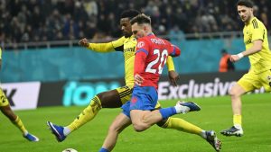 Dennis Politic de la FCSB, șanse mari de transfer: “Cazul e deschis!”