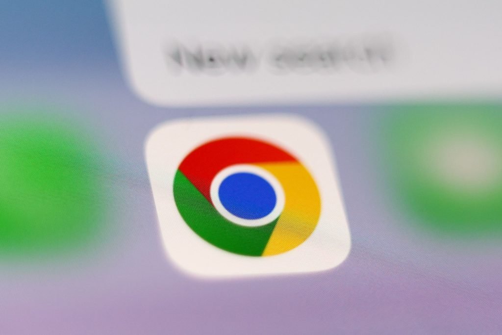 Gigantul tehnologic Google a ajuns la o înțelegere cu autoritățile americane, acceptând să plătească suma de 68 de milioane de dolari pentru a soluționa acuzațiile legate de modul în care asistentul său vocal colecta informații despre utilizatori