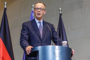 Merz cere germanzilor să muncească mai mult, critici aprinse. Grecia, exemplu pentru Germania