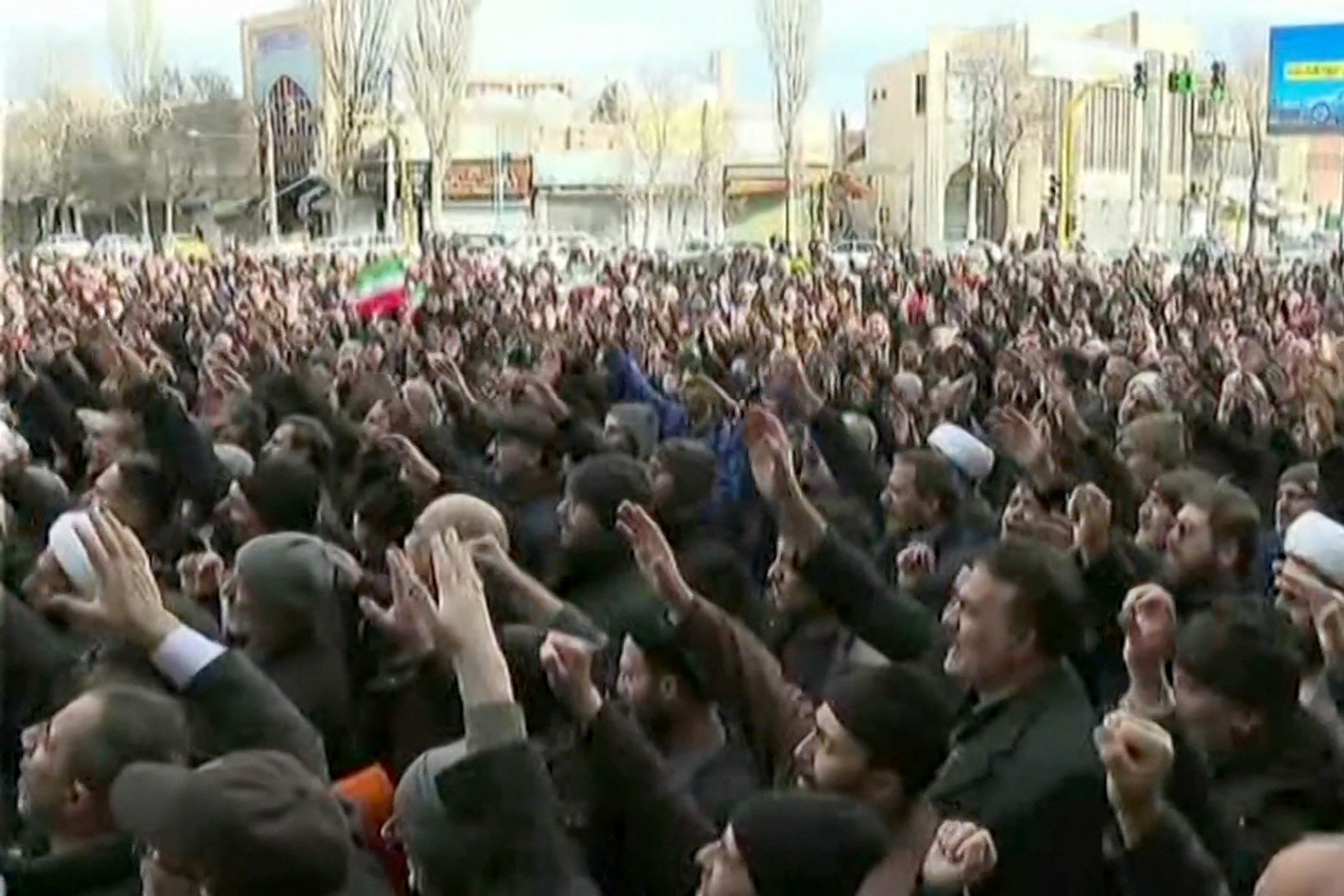 Criza umanitară din Iran: spitale copleșite de răniți în mijlocul protestelor intense Tensiunile din Iran ating cote alarmante, ca urmare a amplificării protestelor de amploare declanșate împotriva regimului islamic