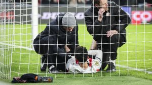 Accident grav pentru jucătorul de la PSV: și-a rupt mâna, absență lungă