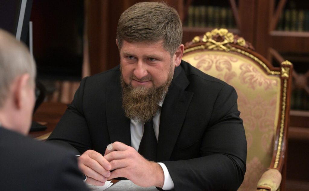 Liderul Ceceniei, Ramzan Kadîrov, se află în condiții de sănătate extrem de delicate, potrivit informațiilor furnizate de surse din cadrul Serviciului de Informaţii Militare al Ministerului Apărării din Ucraina