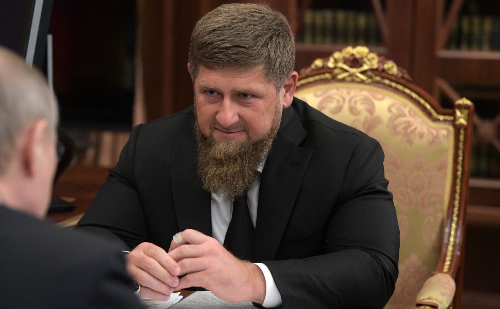 Liderul Ceceniei, Ramzan Kadîrov, se află în condiții de sănătate extrem de delicate, potrivit informațiilor furnizate de surse din cadrul Serviciului de Informaţii Militare al Ministerului Apărării din Ucraina