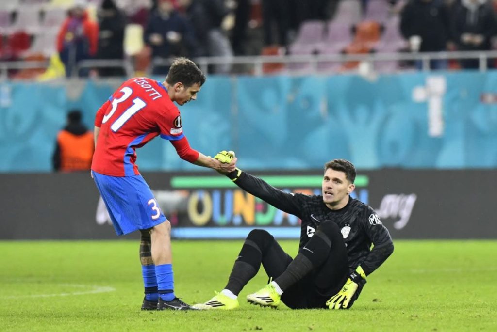 „Domnul patron a venit la bază...”