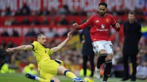 Reacția critică a englezilor după debutul lui Radu Drăgușin la United-Tottenham: „Nota 6”