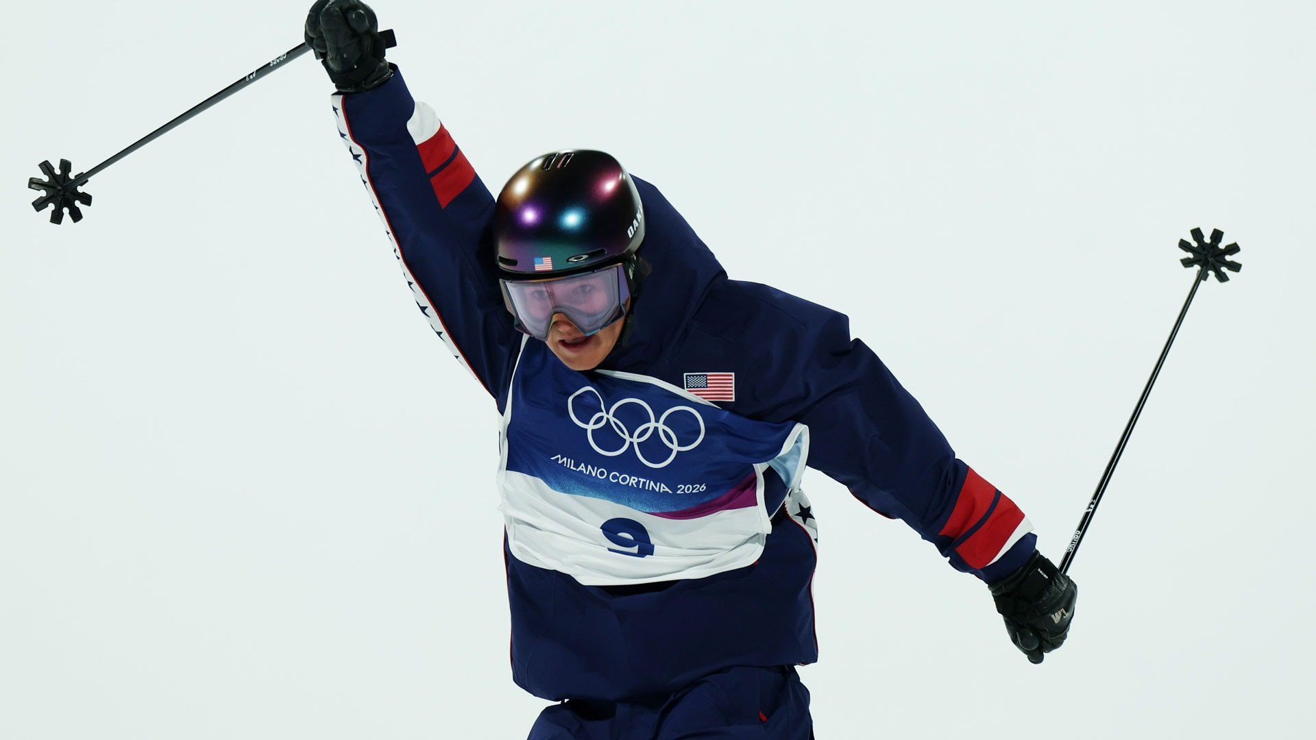 Istorie în aer: Freeskiingul strălucește la Milano Cortina 2026 Noaptea trecută, la Milano Cortina 2026, freeskiingul a făcut istorie, iar judecătorii au avut o misiune grea în fața unui spectacol plin de adrenalină și tehnică