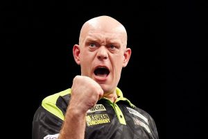 Van Gerwen învinge debutantul Van Veen în startul Premier League