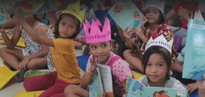 4 februarie – Ziua mondială a cititului cu voce tare La 4 februarie, întreaga lume celebrează Ziua mondială a cititului cu voce tare, un moment dedicat promovării dreptului fundamental la educație și alfabetizare