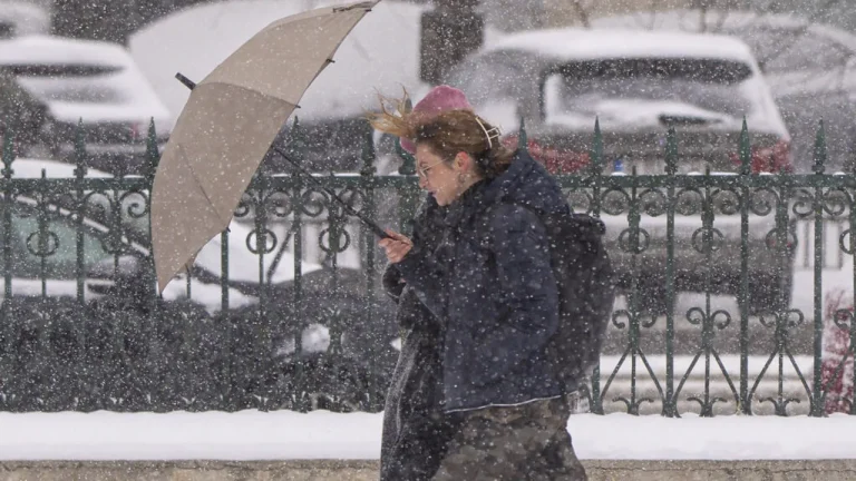 Centrul de Gestionare a Situațiilor de Urgență, activat în București pentru ninsoare puternică