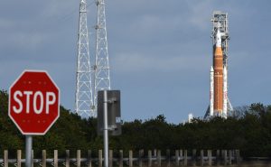 NASA amână lansarea misiunii lunare din cauza scurgerilor de hidrogen în timpul testului