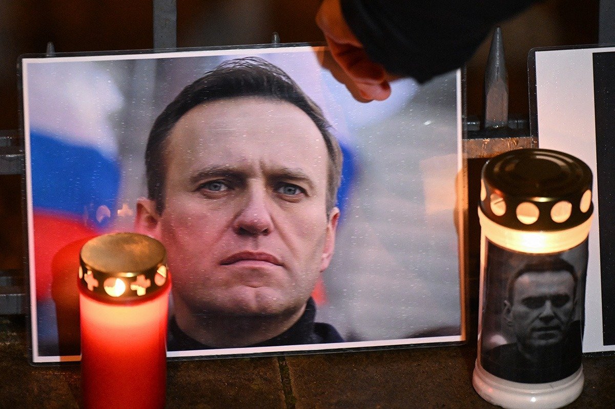 Curtea Europeană a Drepturilor Omului (CEDO) a hotărât marți să condamne oficial Rusia pentru sistemul de tratamente inumane și detențiile ilegale aplicate opozantului rus Aleksei Navalnîi, un critic fervent al regimului de la Kremlin, și consecințele grave ale acestor abuzuri, care s-au încheiat cu moartea acestuia în 2024, la trei ani după arestarea sa