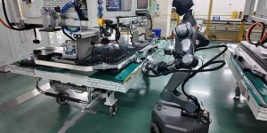 CATL depășește Tesla în dezvoltarea roboților utili, după visele lui Elon Musk