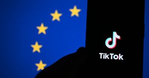 Comisia Europeană avertizează: platformele online, pericol în alegeri!