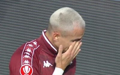 Ce imagini: Cristi Manea a izbucnit în plâns și colegii de la Rapid n-au stat pe gânduri! Reacția lui Cristi Săpunaru