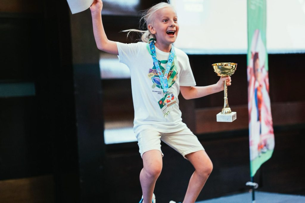 Elevul de excepție din Caracal a continuat să își confirme talentul în domeniul matematicii, obținând o nouă recunoaștere internațională la cea de-a doua sa participare în competițiile globale din acest an