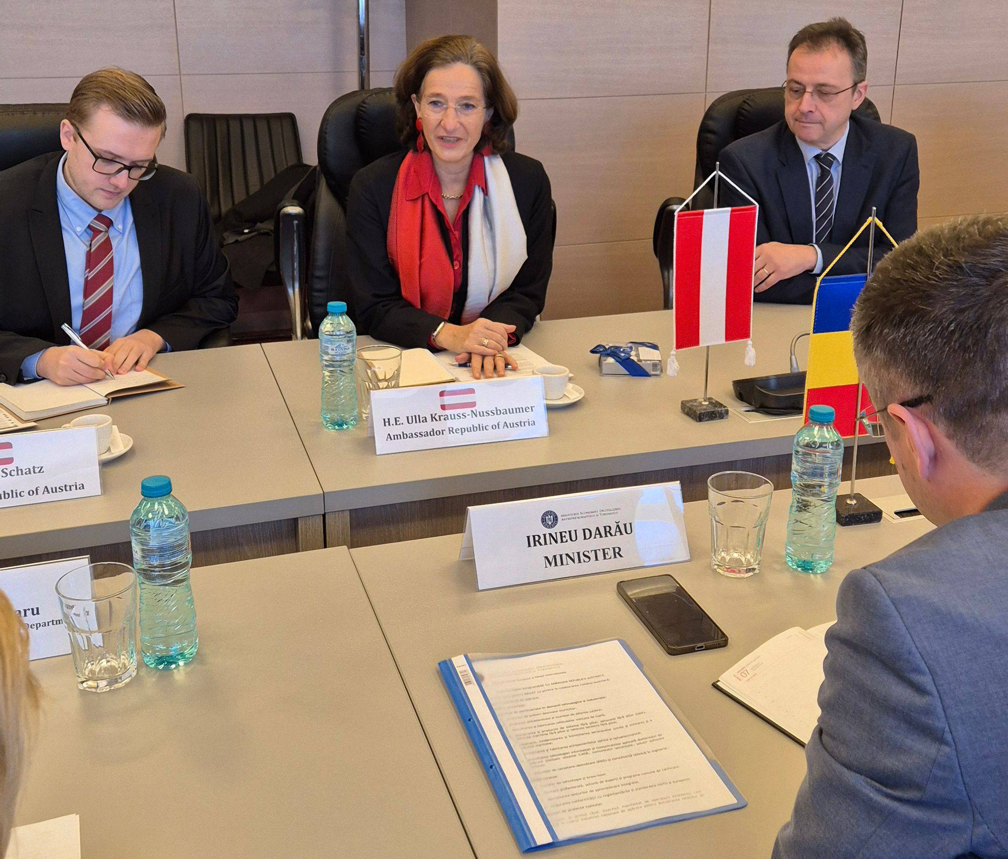 România și Austria își reafirmă angajamentul pentru consolidarea parteneriatului economic Menirea de a impulsiona colaborarea economică bilaterală și de a stimula creșterea industriei locale devine una dintre prioritățile strategice ale României