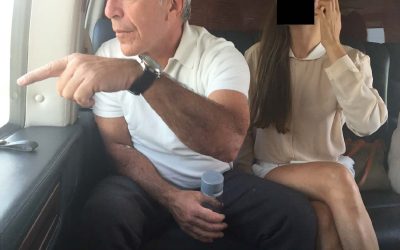 Jeffrey-Epstein-si-o-femeie.jpg