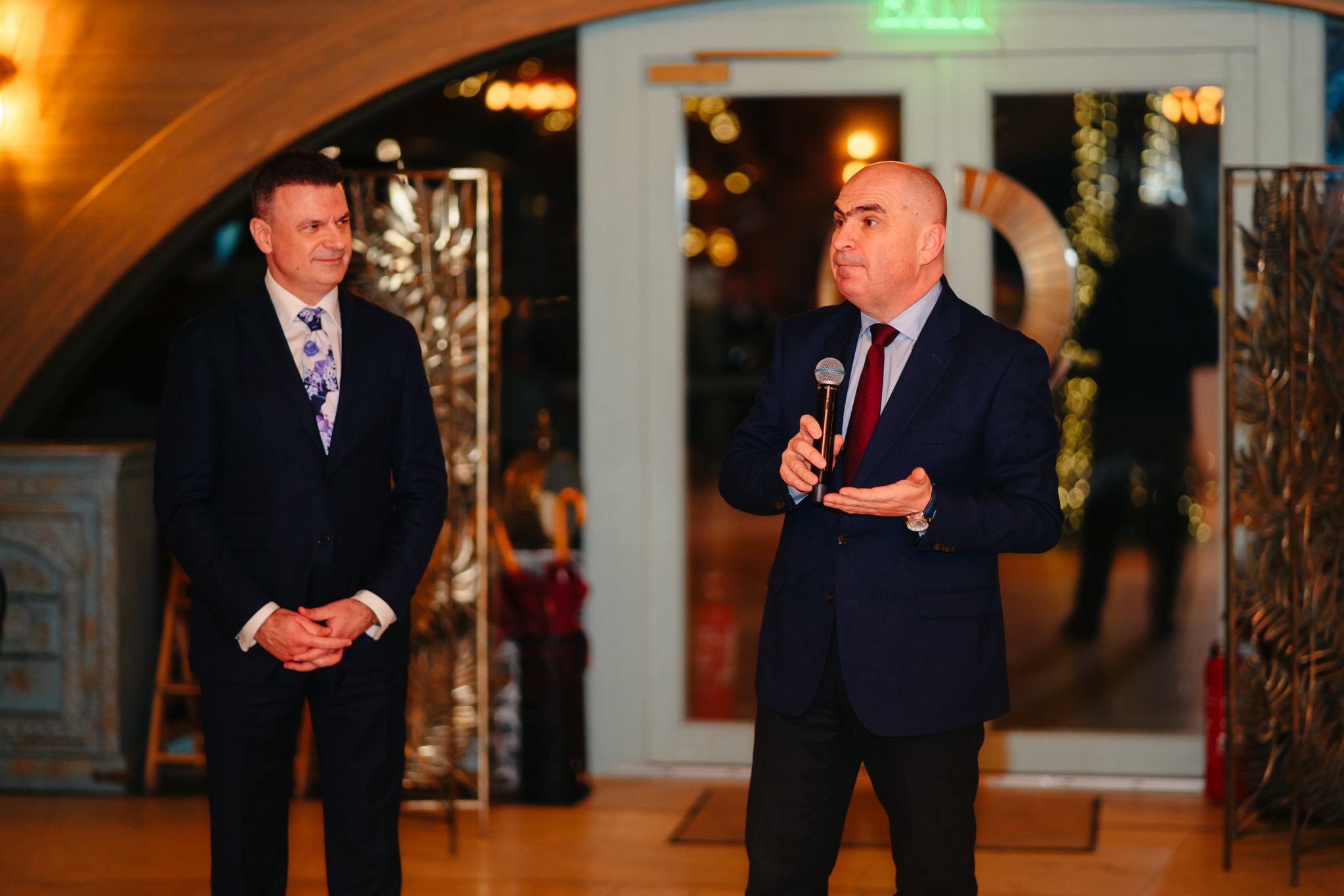 Liberalul Mircea Roșca, implicat recent într-un scandal controversat, a recunoscut oficial participarea unor figuri marcante din politica românească la petrecerea sa privată