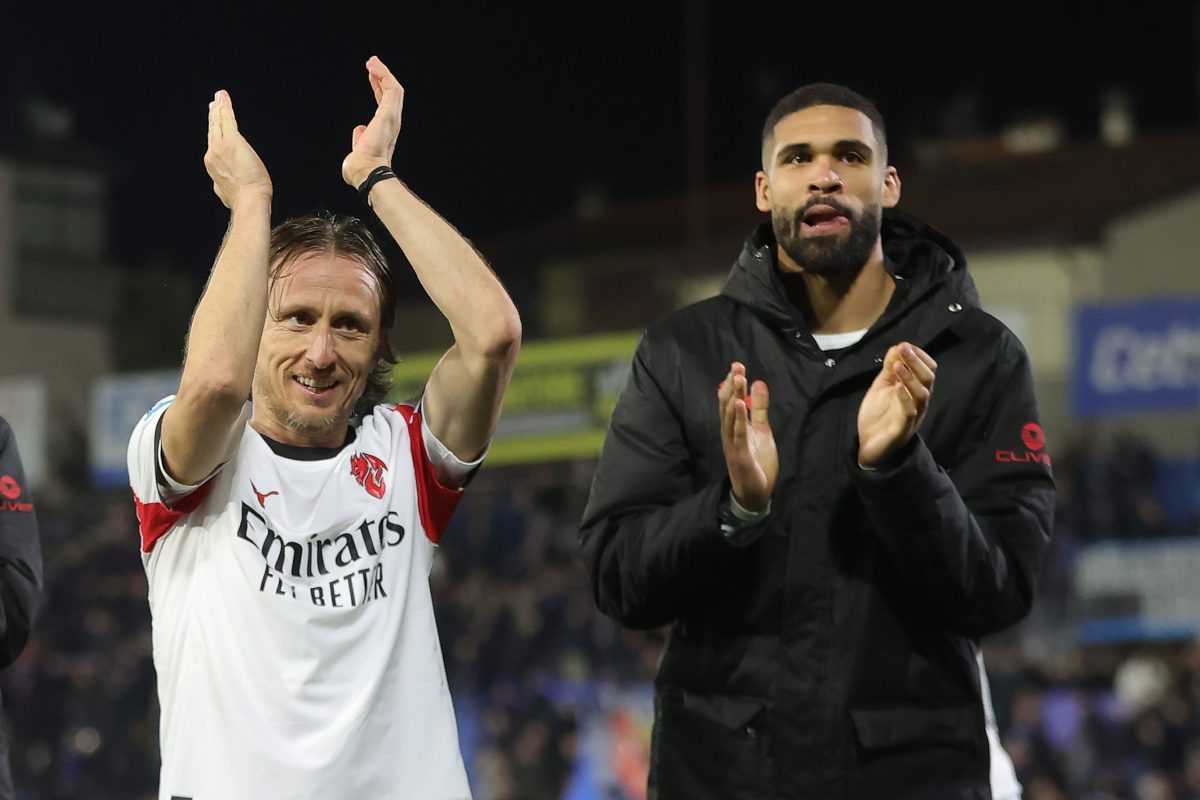 PISA, ITALY - FEBRUARY 13: Luka Modric and Ruben Loftus Cheek of AC Milan greets the fans after during the Serie A match between Pisa SC and AC Milan at Arena Garibaldi on February 13, 2026 in Pisa, Italy. (Photo by Gabriele Maltinti/Getty Images)