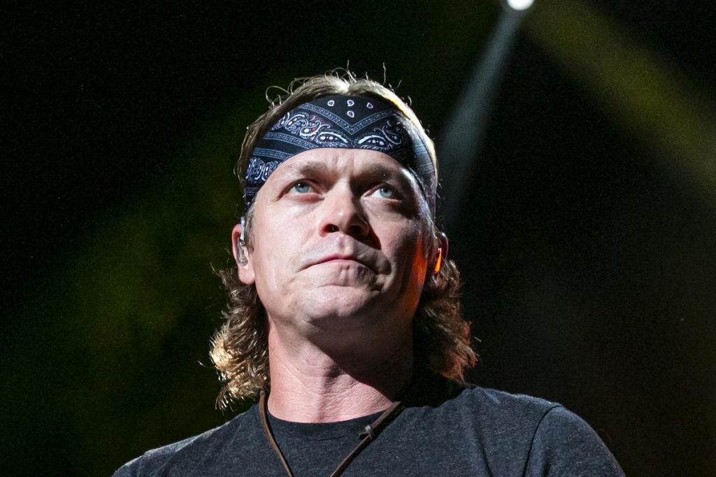 Rockers Pay Tribute to Late 3 Doors Down Singer Brad Arnold