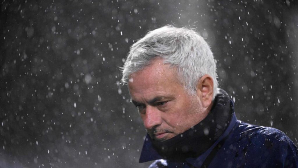 Santa Clara recebe o Benfica: confira os onzes iniciais