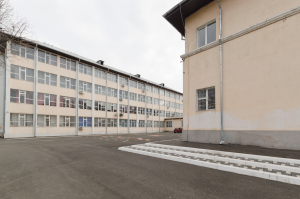 Școală din Sector 5 nu a plătit licitația pentru sala de sport, a obținut doar 1.000 lei, banii nemaiajungând la Primărie