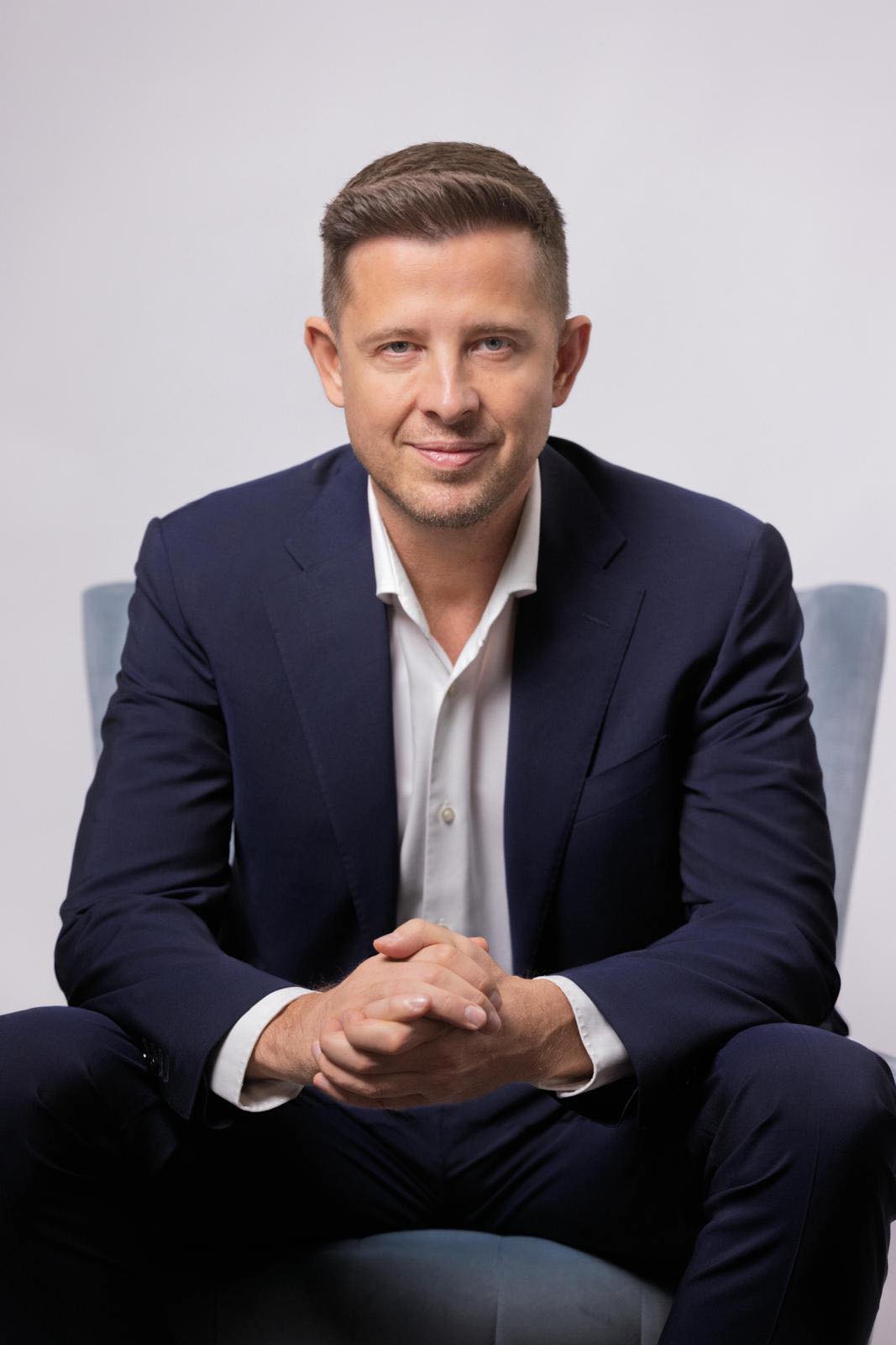 Hubert Thuma, principalul adversar al prim-ministrului Ilie Bolojan în interiorul PNL, a dezvăluit recent într-un interviu pentru Antena 3 că Bolojan îi propusese în 2024 candidații Partidului Național Liberal la Președinție: Mircea Geoană sau Elena Lasconi