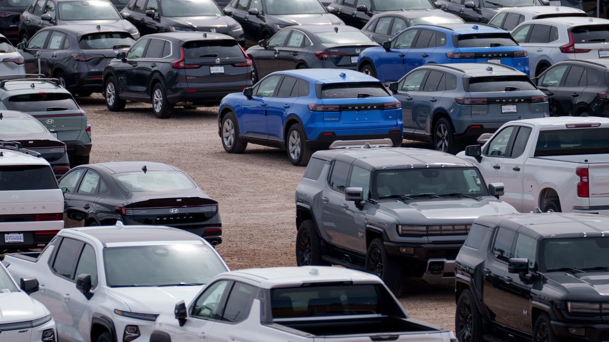 Used EVs under $25,000 propel sales even as new models languish