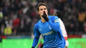 Dinamo și Universitatea Craiova, 1-1: Lupta pentru titlu devine incertă