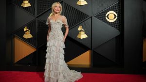 Celebrități pe covorul roșu la Grammy: Cele mai spectaculoase ținute