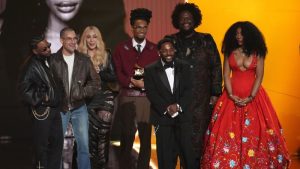 Grammy 2023: Bad Bunny și Kendrick Lamar, starurile unei nopți incendiare