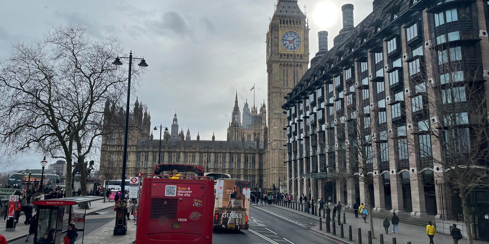 big-ben-double-decker-turisti-londra.jpg