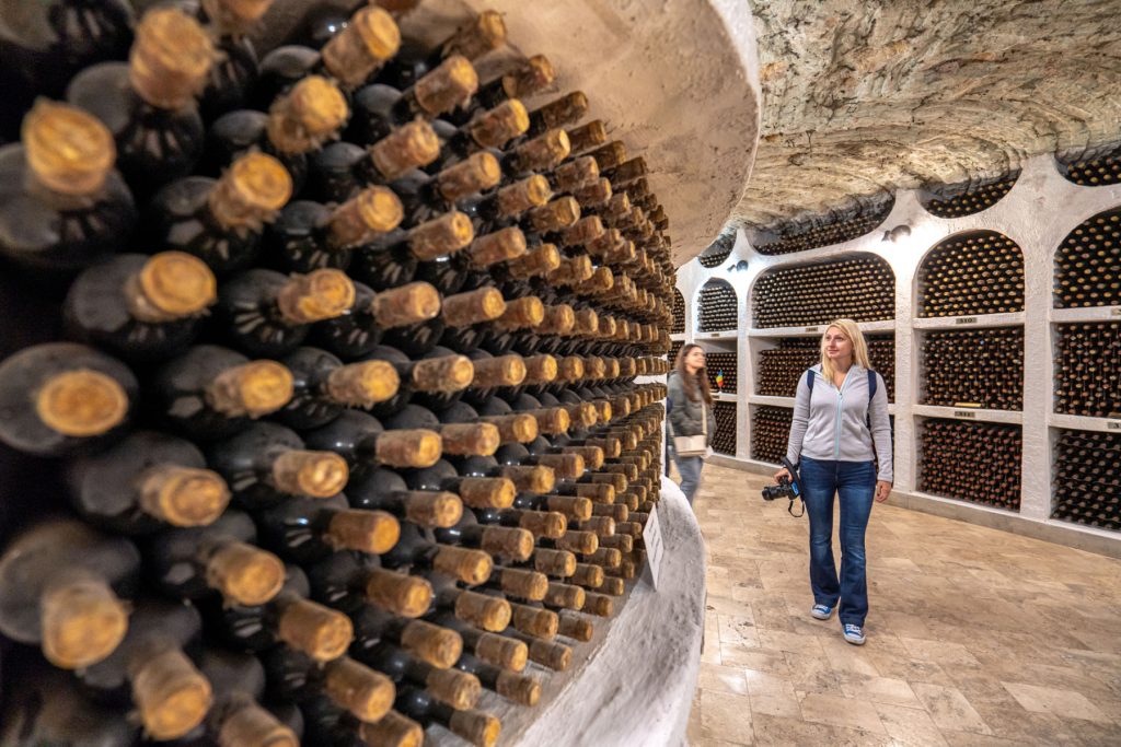 Republica Moldova lansează o campanie globală pentru promovarea exporturilor și consolidarea imaginii internaționale Republica Moldova face un pas semnificativ pe scena internațională printr-o campanie de comunicare menită să poziționeze țara ca un partener de încredere și competitiv în domeniul exporturilor