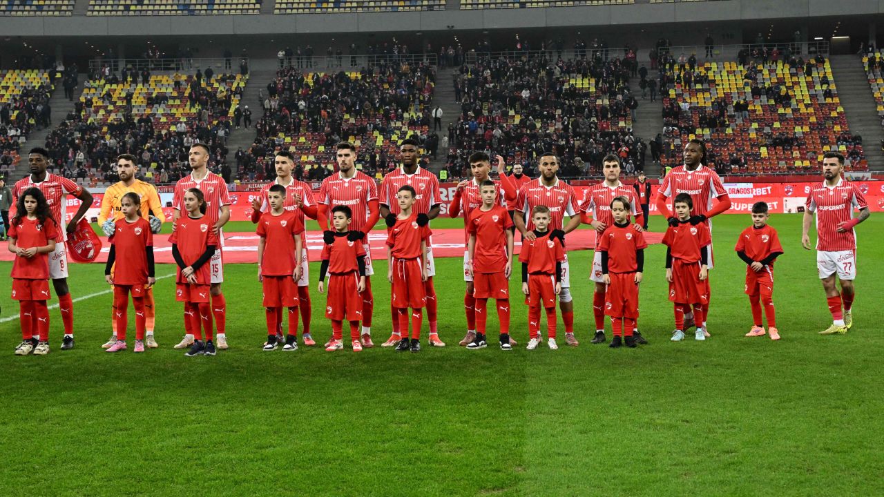 dinamo-bucuresti-unirea-slobozia-superliga-superbet-16022026.jpg