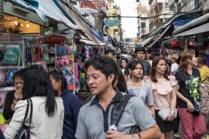 Locuitorii din Thailanda, convocați pentru alegeri anticipate după criza politică