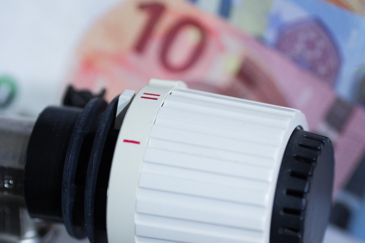 Primarul Sectorului 4 al Capitalei, Daniel Băluță, a anunțat recent o inițiativă care ar putea avea un impact semnificativ asupra facturilor plătite de bucureșteni pentru încălzirea locuințelor în sezonul rece