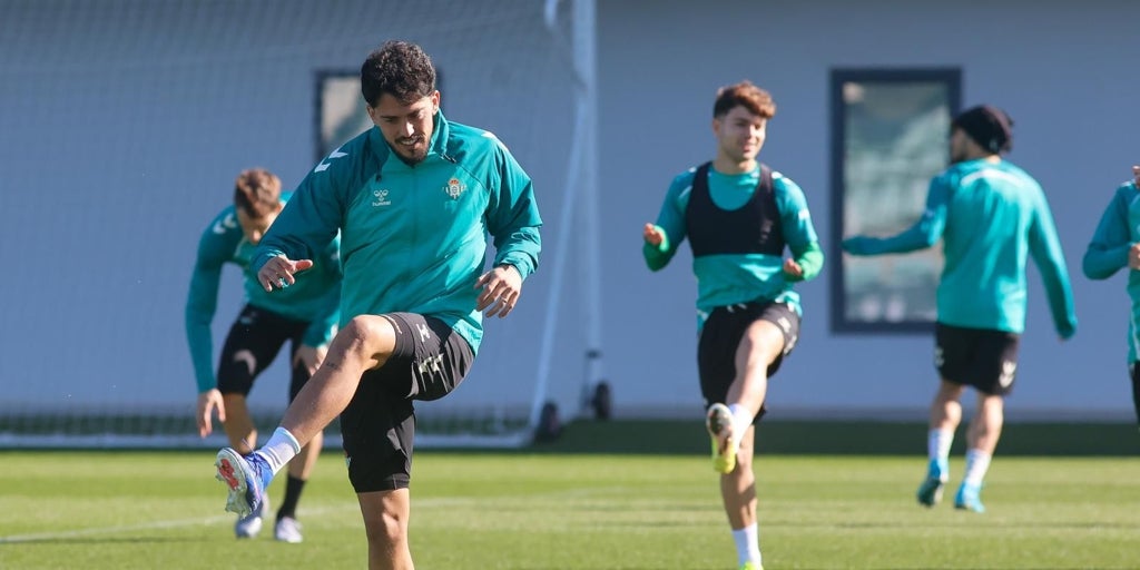 fornals-betis-entrenamiento-victor-U51503138585JGz-1024×512@diario_abc.jpg