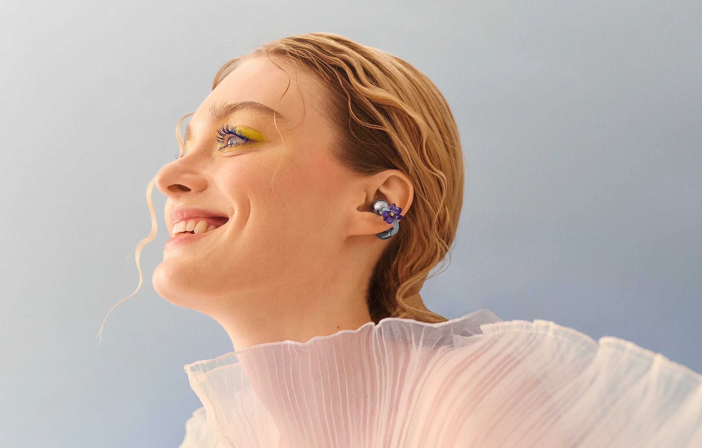 HUAWEI lansează pachete speciale pentru Valentine’s Day, oferind căști de ultimă generație și accesorii de lux Pentru cei care vor să surprindă persoana iubită într-un mod original, diferit de cadourile clasice, Huawei vine cu o ofertă inedită de Valentine’s Day