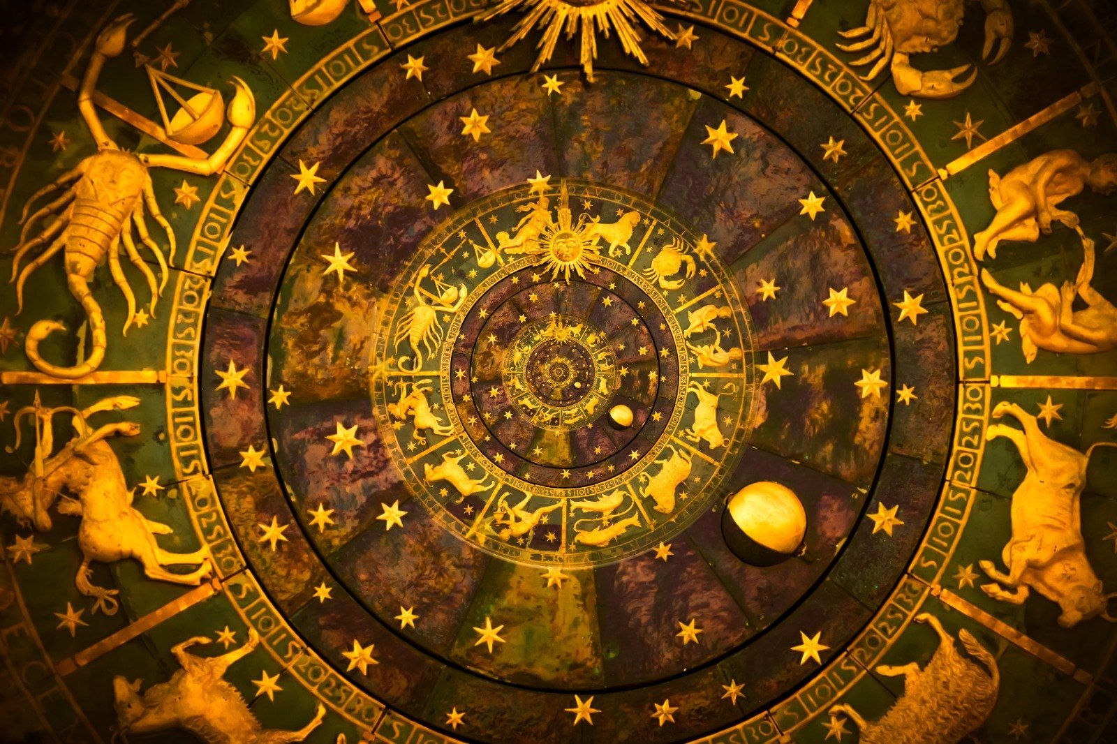 Horoscopul Zilei: Dinamica Emoțională a Fiecărui Semn Pe 5 februarie 2026, astrele influențează deciziile și starea de spirit a fiecărei zodii, iar analiza astrologică relevă un peisaj divers de emoții și acțiuni