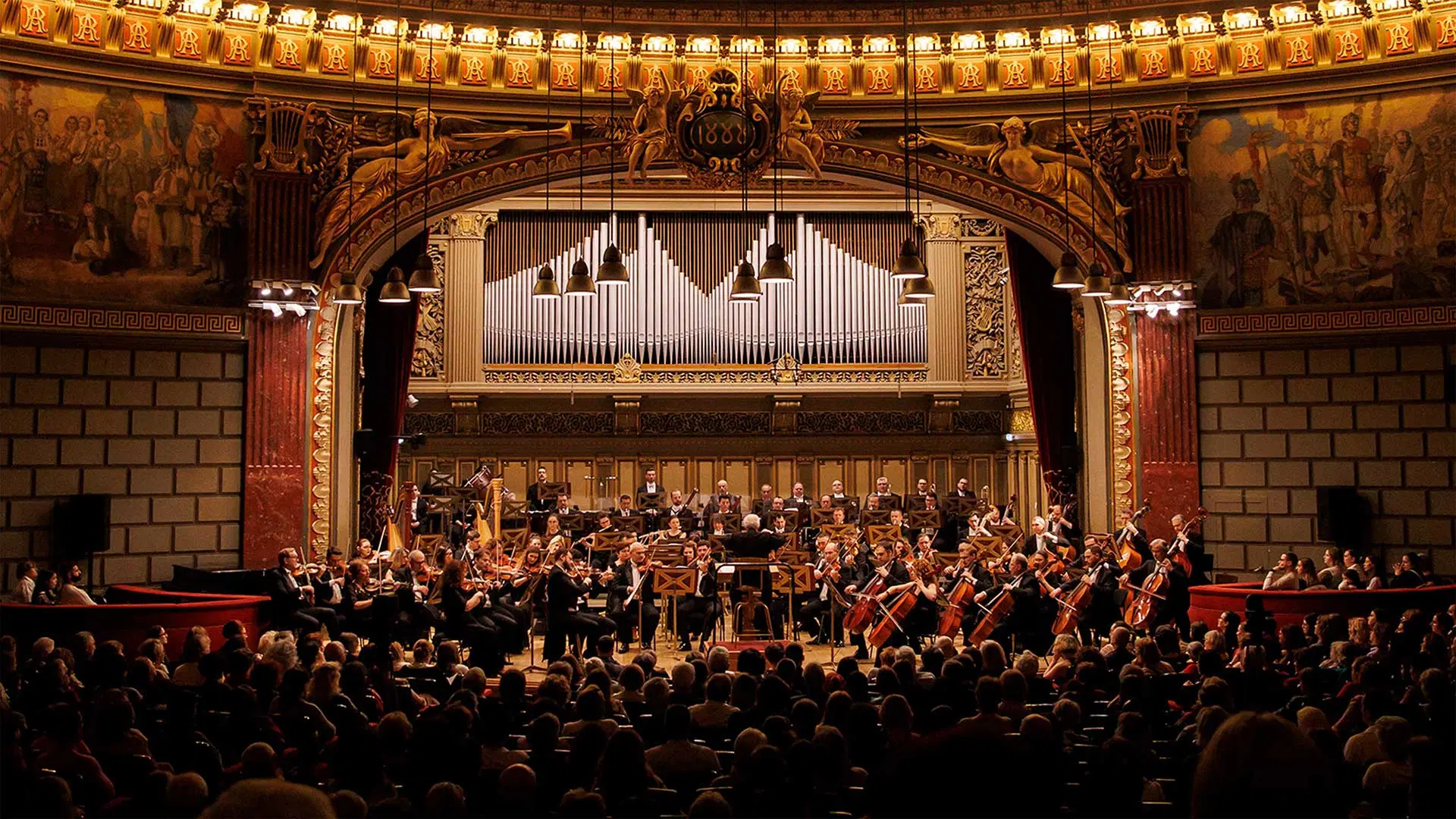 Filarmonica George Enescu devine, pentru două seri consecutive, scena unei întâmplări muzicale de excepție, care a umplut deja sălile cu iubitori ai artei
